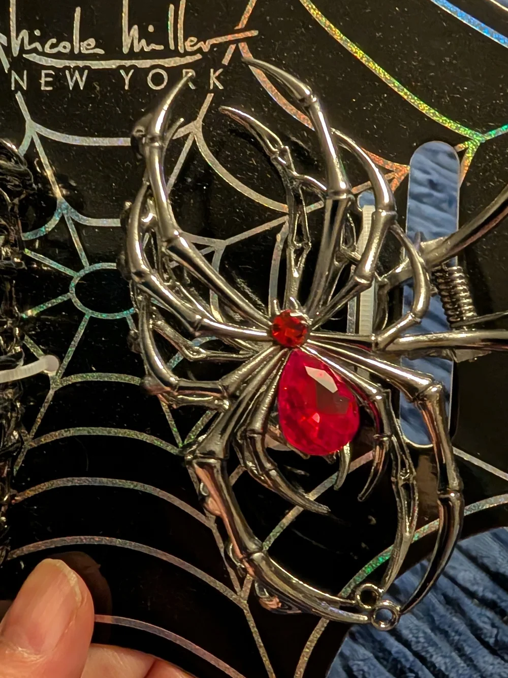 Nicole Miller Halloween Hair Claw Clips 2pc Skeleton Hand Spider Gunmetal Red